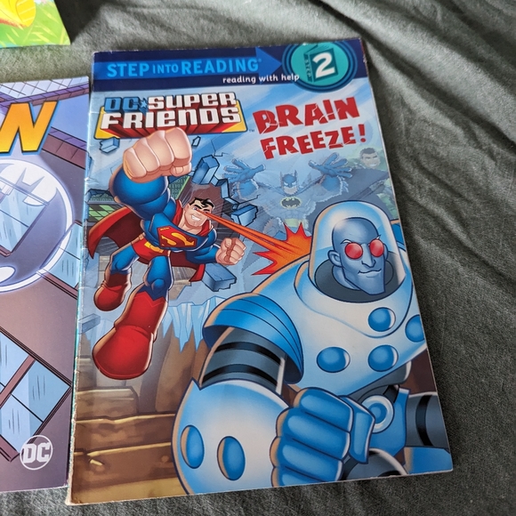 DC Comics Early Reader Kids Book Set 7pc Batman Wonder Woman Superman Justice - Picture 7 of 12